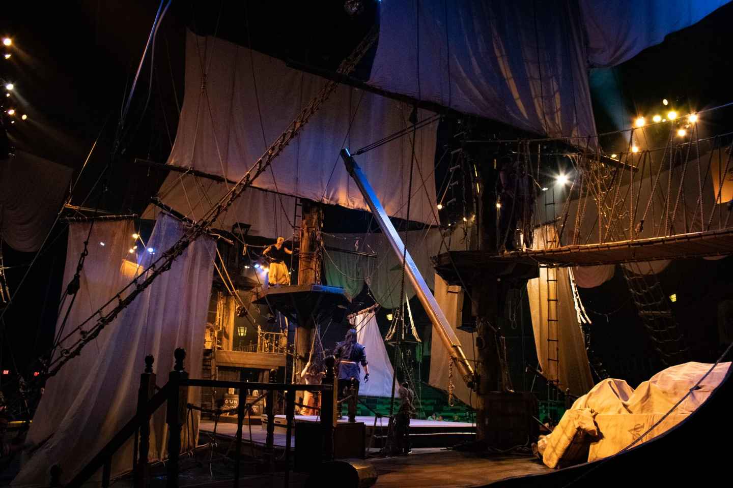 things to do alone in orlando | experience an interactive pirate show with dinner