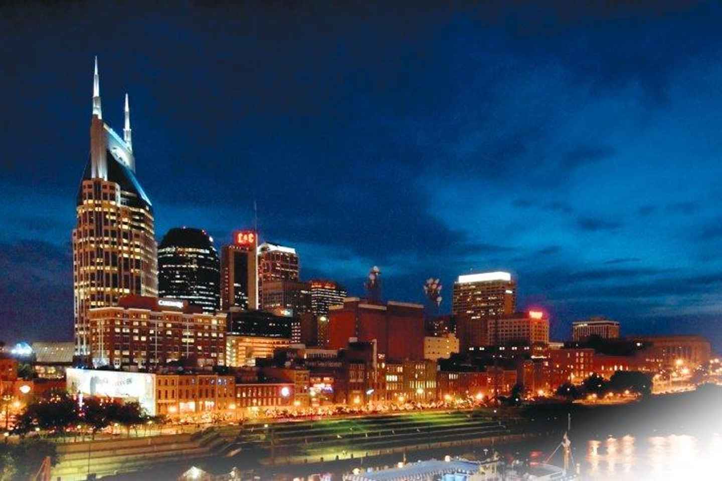 things to do alone in nashville | journey past the homes of today's hottest stars who call nashville home!