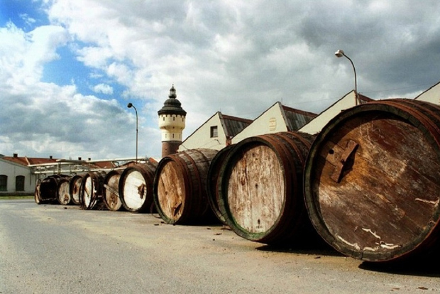 Tour della fabbrica della birra e della vetreria di Nizbor
