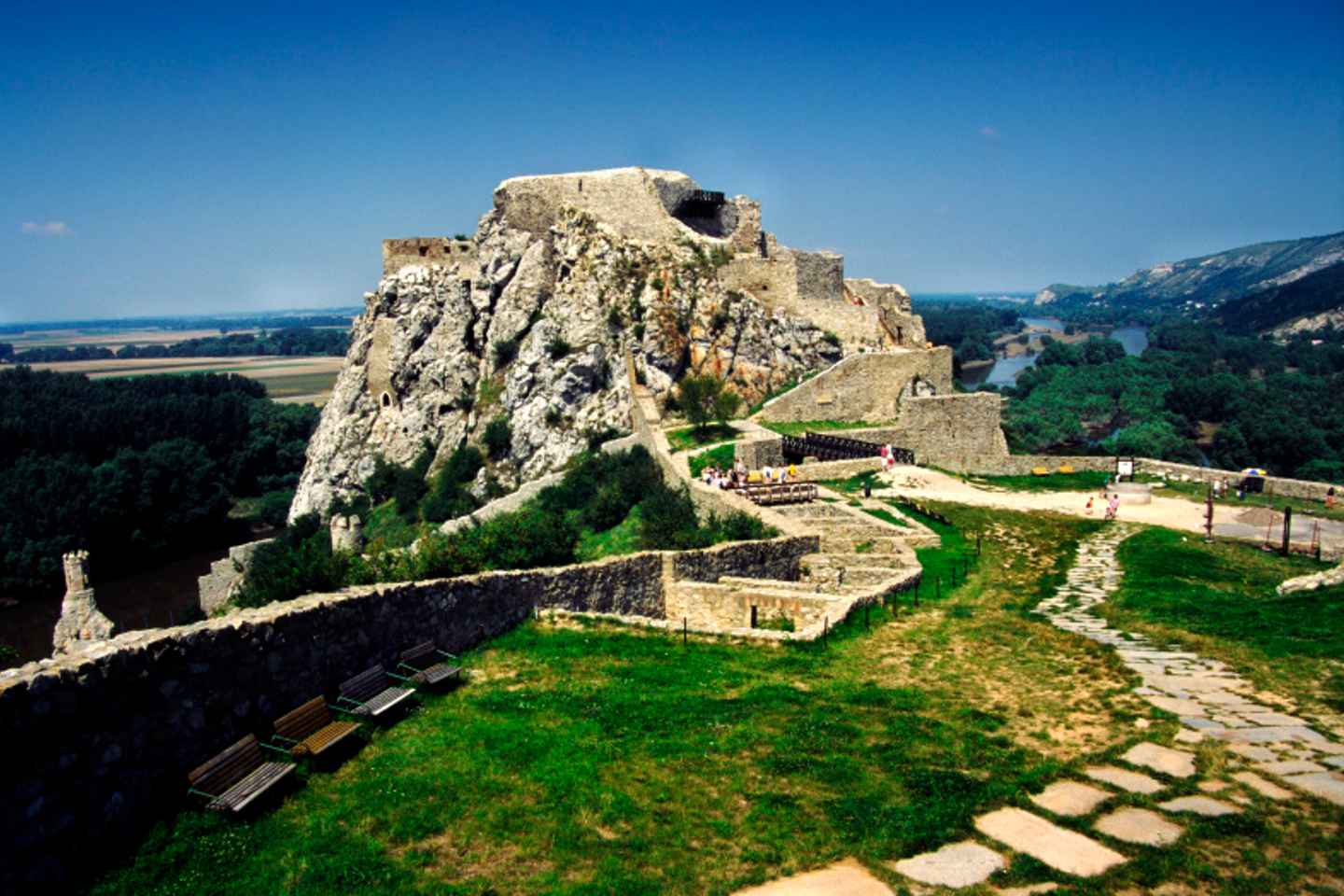 day trips from bratislava | devin castle
