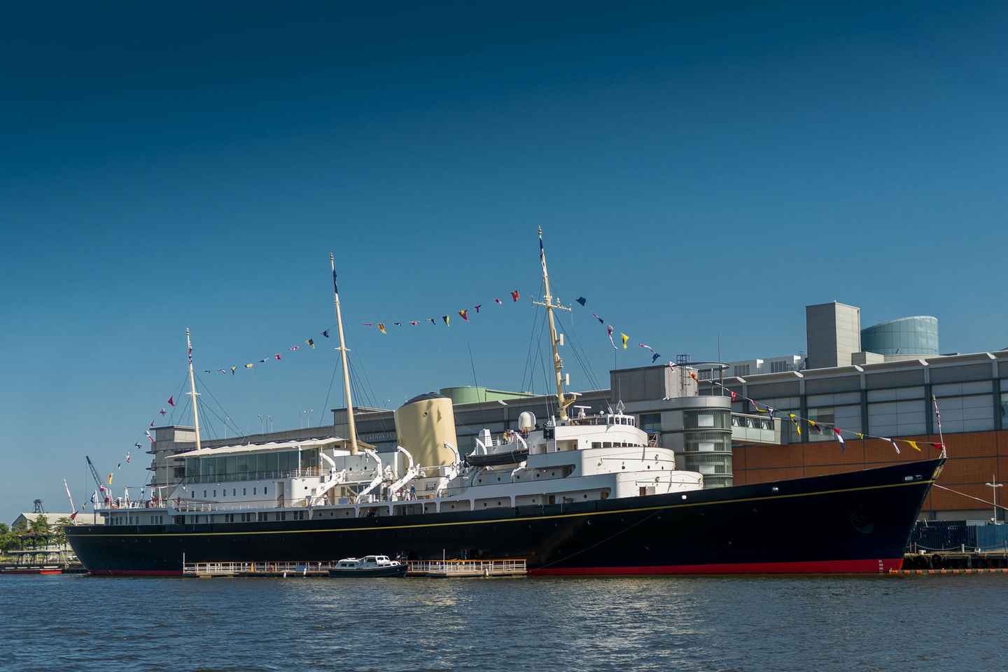 the royal yacht britannia ticket & audio guided tour