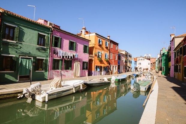 Boat Trip: Glimpse of Murano, Torcello & Burano Islands