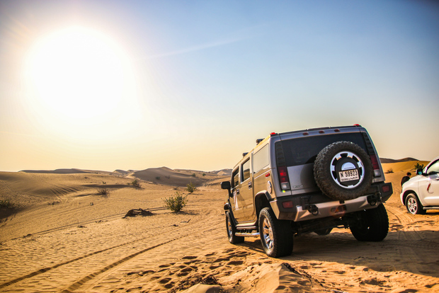 Da Dubai: Safari, Barbecue, giro in Quad, Narghilè e Bevande