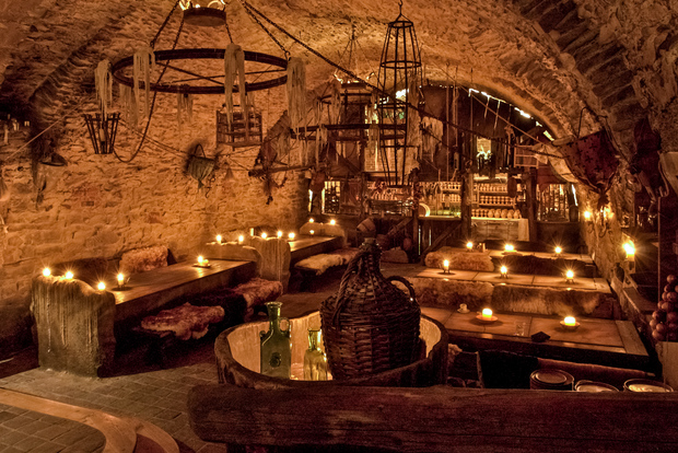 Praga: cena medievale con bevande illimitate