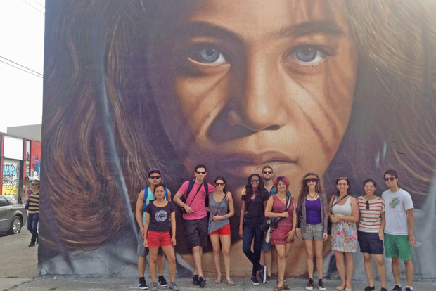 Tour a piedi di 2 ore tra graffiti e street art di New York