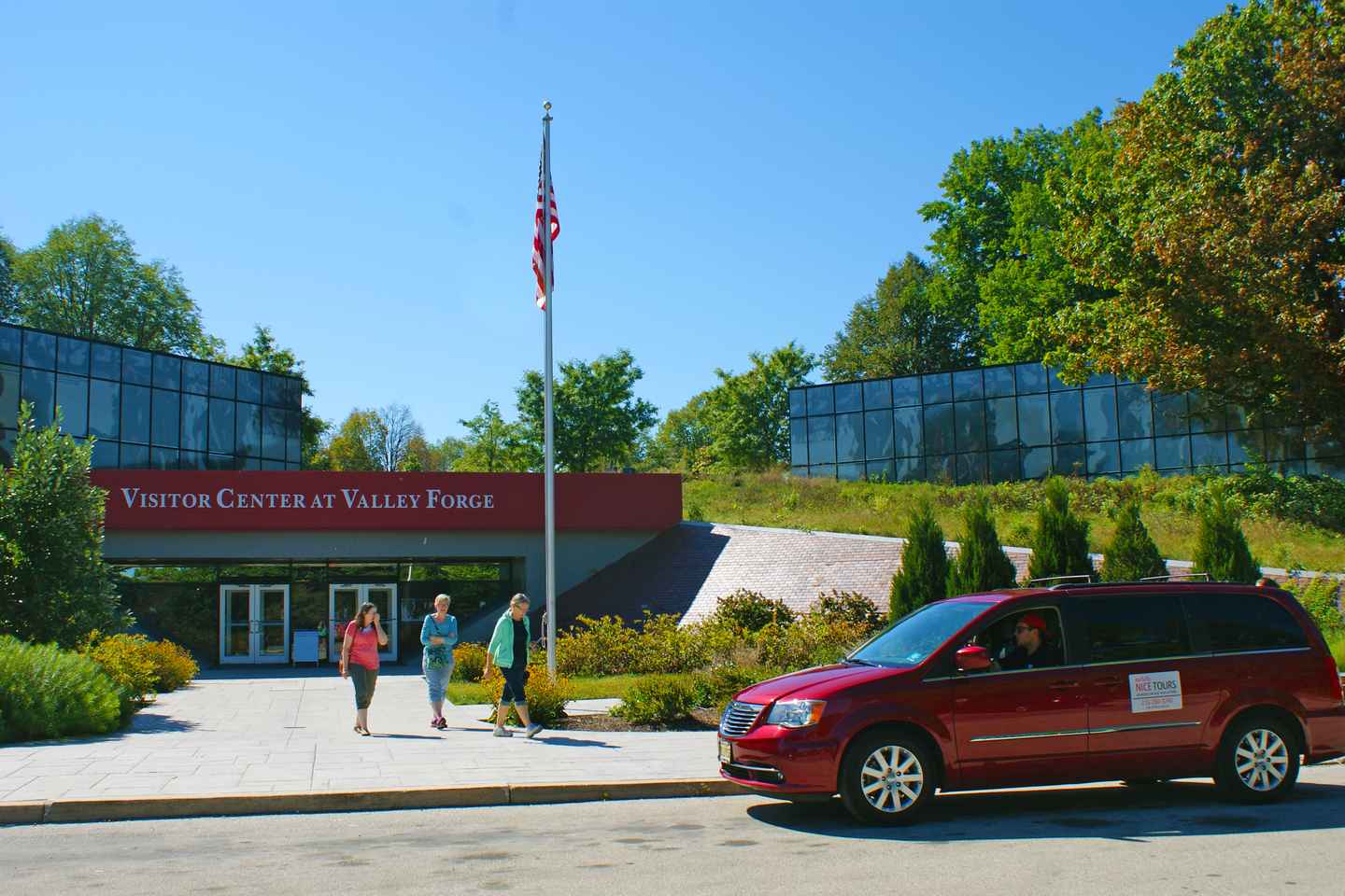 what to do in philadelphia? 25 things to do you can't miss! | valley forge national historical park