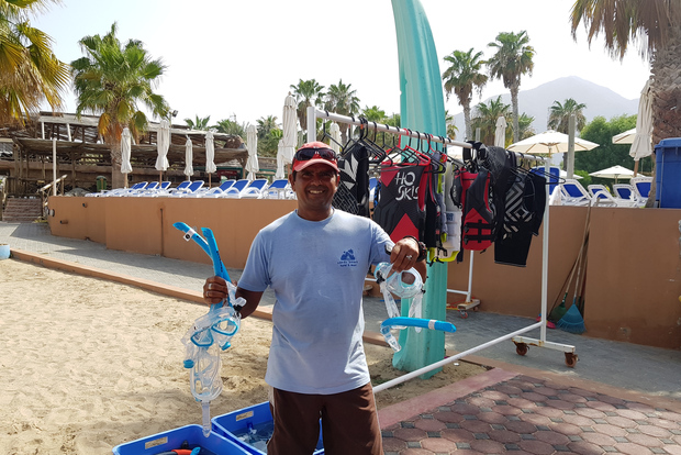 Dubai: tour privado por la costa este con snorkel y almuerzo