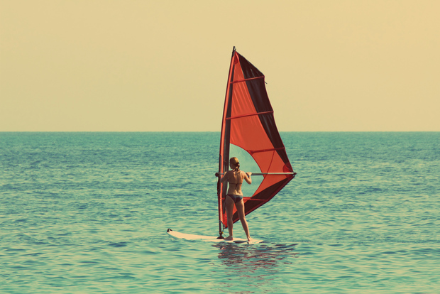 Palma di Maiorca: lezione di windsurf per principianti