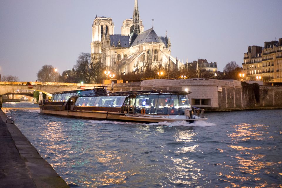 Evening Cruise with Dinner on River Seine 
