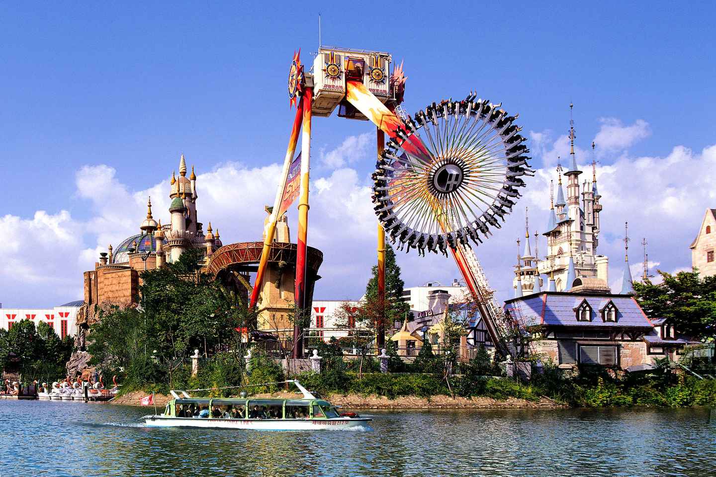have a family fun day at lotte world theme park & aquarium