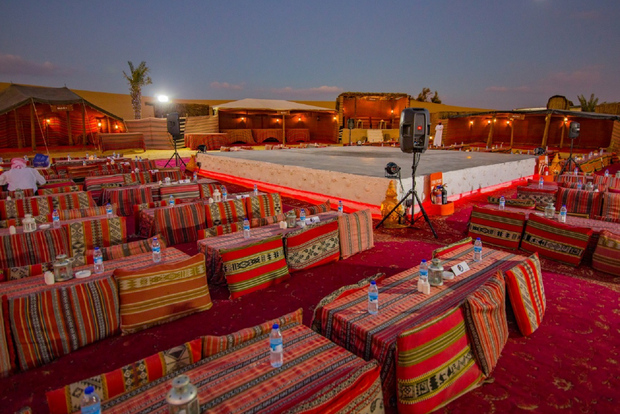 Dubái: safari por las dunas con cena en campamento beduino