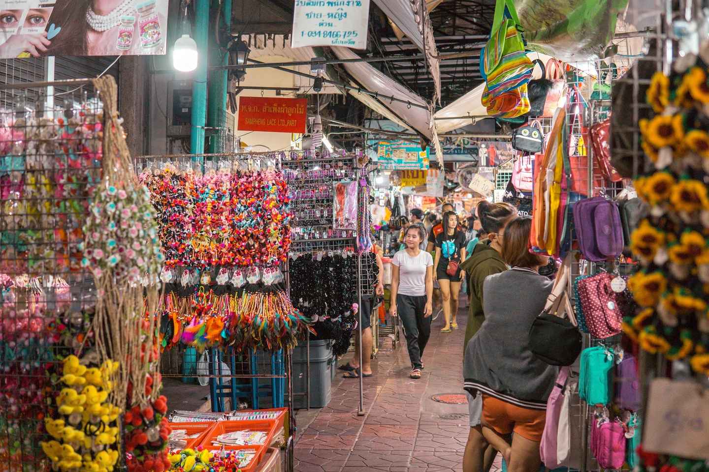 planning a trip to bangkok? here's what you shouldn't miss out on! | chinatown market