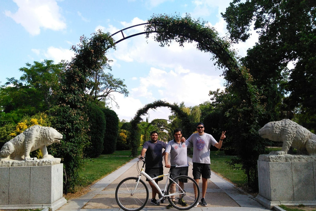 Madrid: Retiro Park and Literary Quarter by Bike