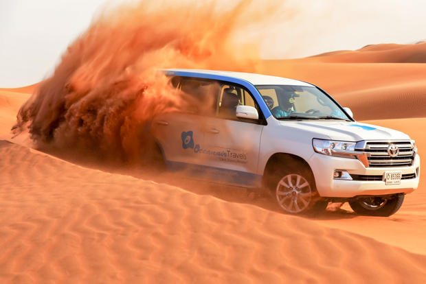 Dubái: safari con sandboarding, camellos y quad