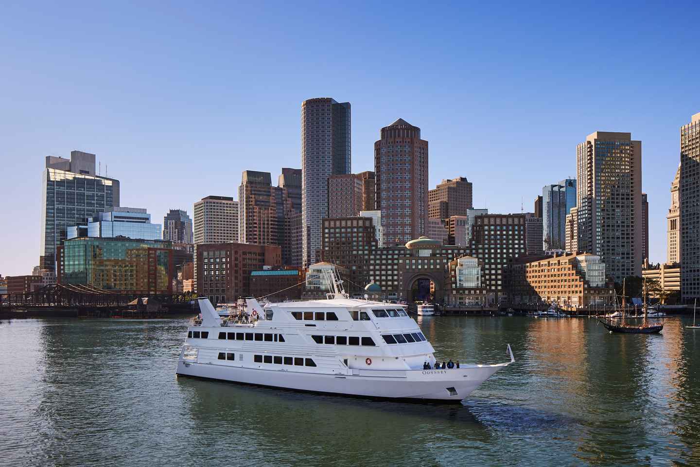 live music in boston | boston dinner cruise on the odyssey