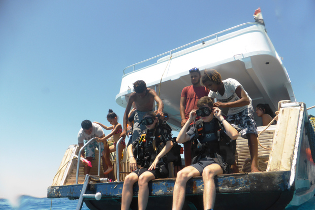 Dalla zona di Hurghada: viaggio di immersioni su relitti e barriere coralline