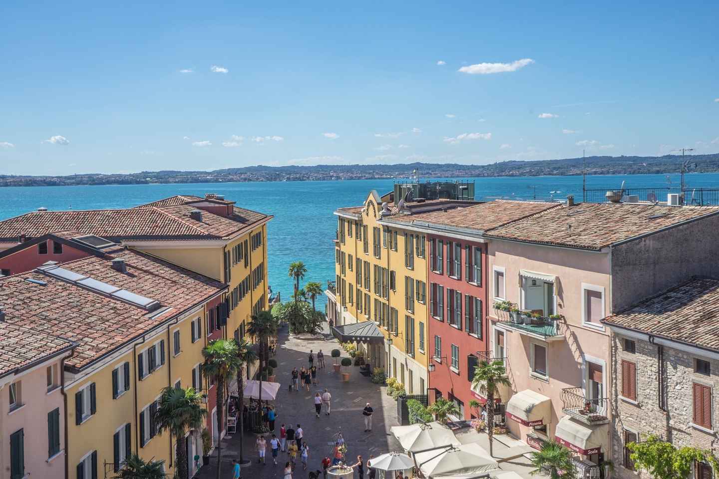 Sirmione: Scenic Afternoon Motorboat Tour