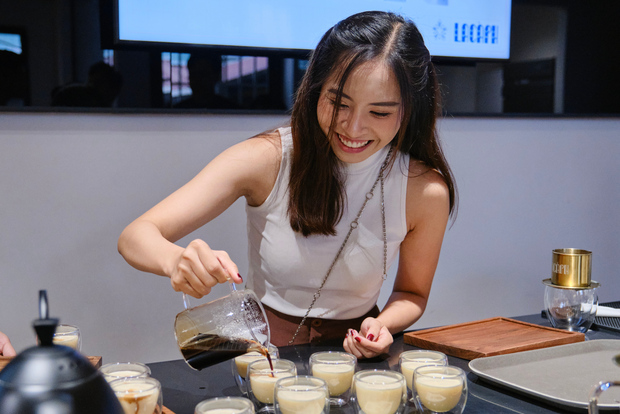 Tecniche e segreti dietro il famoso caffè all'uovo vietnamita