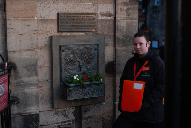 Edimburgo: Streghe. Tour guidato per piccoli gruppi di Trials & Truth