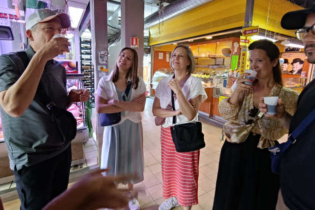 Rome: Vatican Street Food & Wine Tour With Farmers Market
