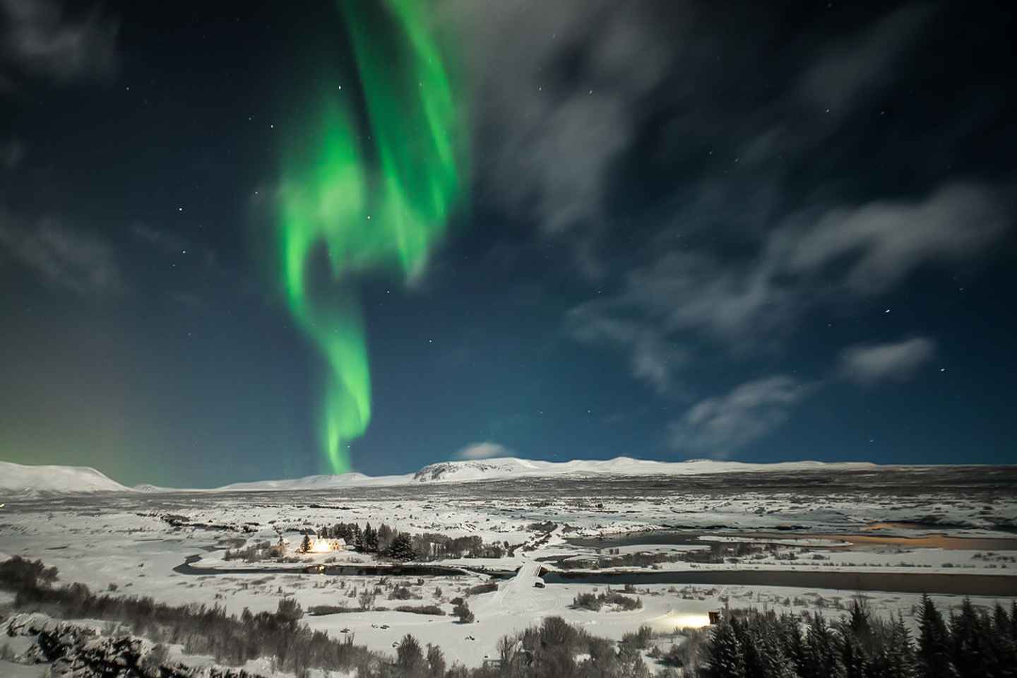 things to do at night in reykjavik | admire the beautiful northern lights