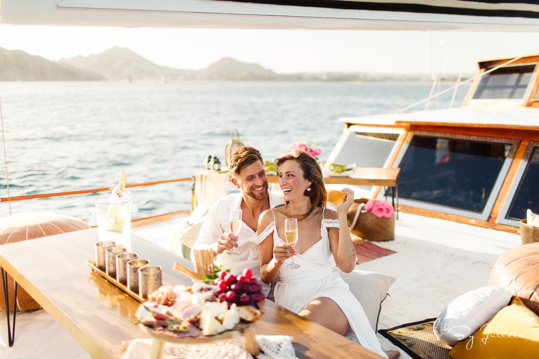 Cabo Sunset Yacht Dinner Cruise with Open Bar