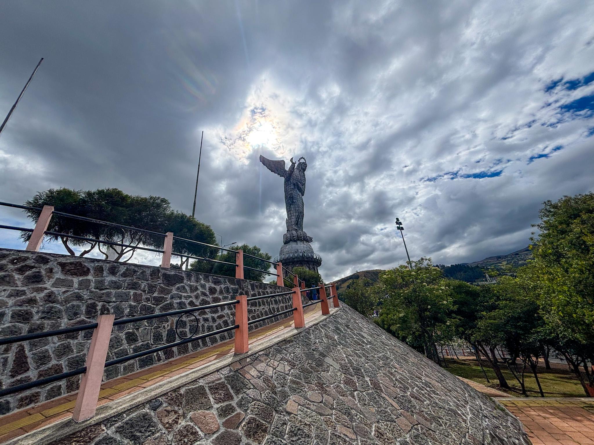 Quito Full-Day Tour: Equator Line, Cable Car & Colonial Highlights
