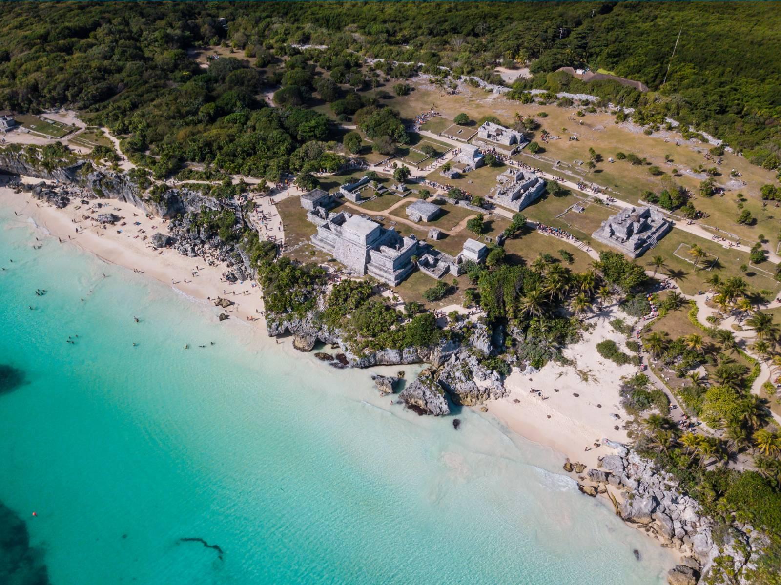 Tulum Archaeological Zone: Expert-Led Walking Tour