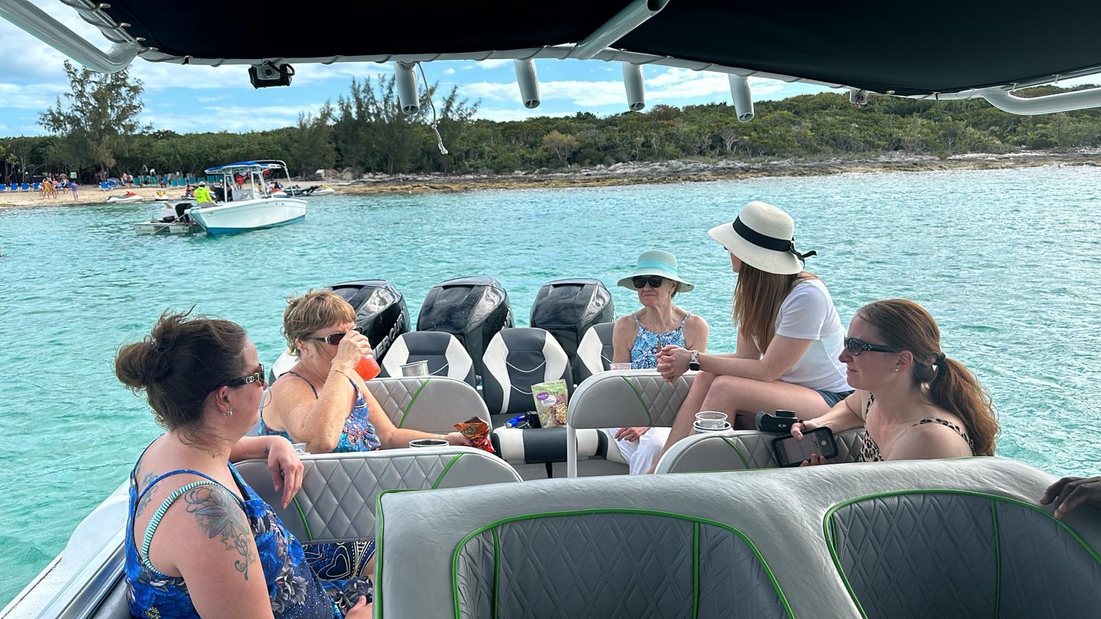 Nassau 3-Island Speedboat Adventure: Pigs, Turtles & Snorkeling