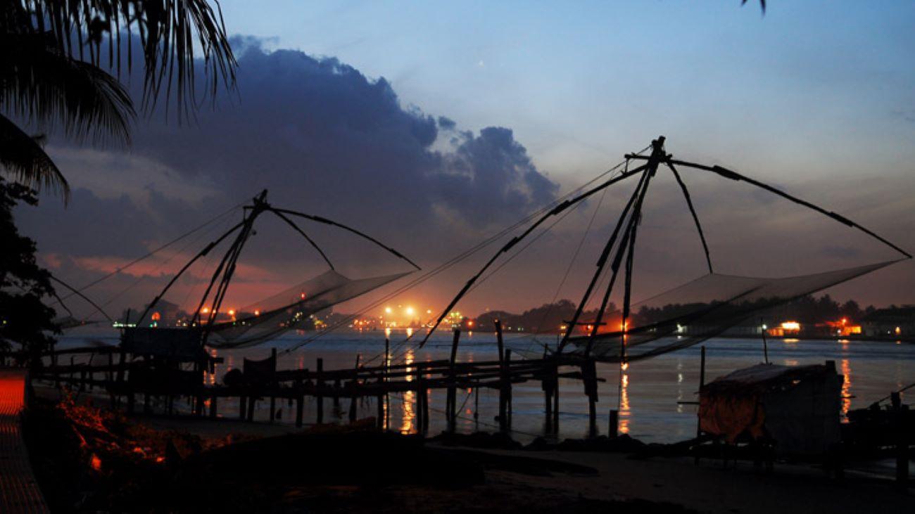 6-Day Kerala Backwaters and Houseboat Private Expedition