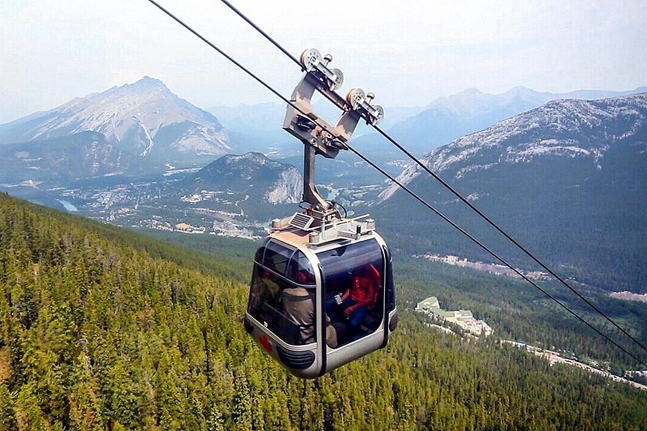 Banff Town, Gondola, Hot Springs, Lake Louise & Three Lakes
