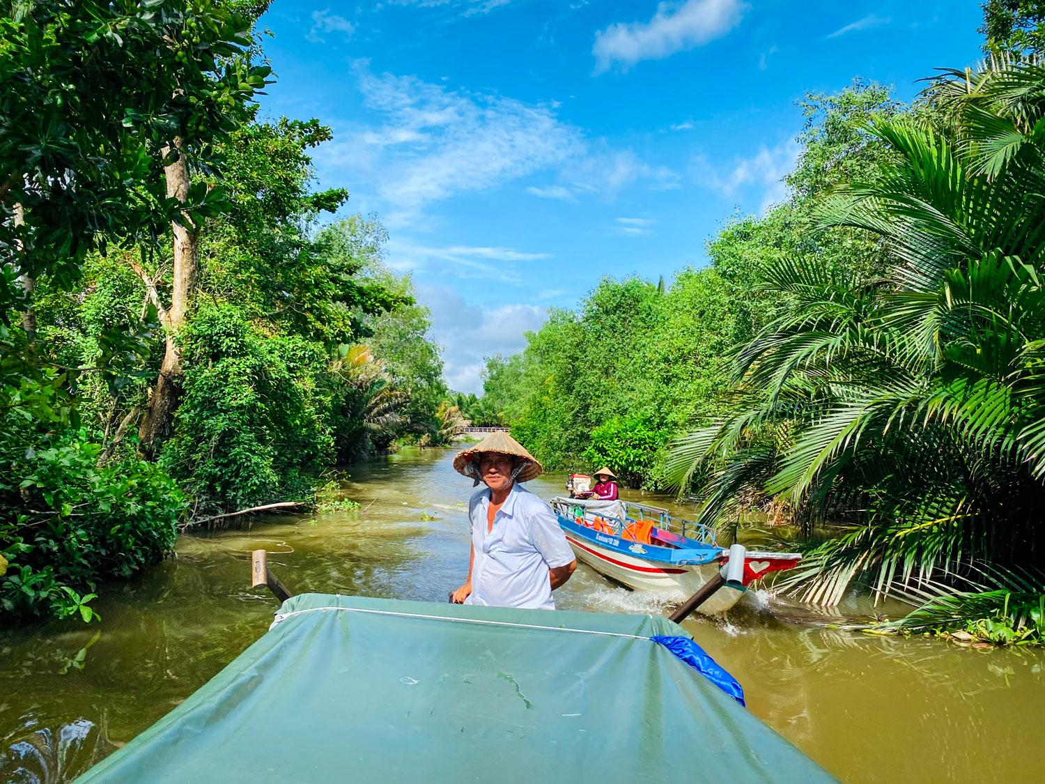 Can Tho Mekong Delta: Floating Market, Secret Canals & Cacao Farm
