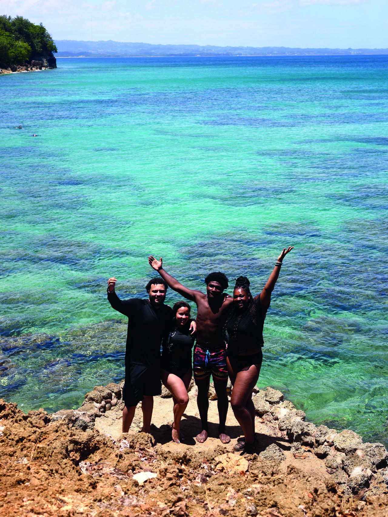 Puerto Rico All-in-One: Waterfalls, Cueva del Indio & Beach Tour