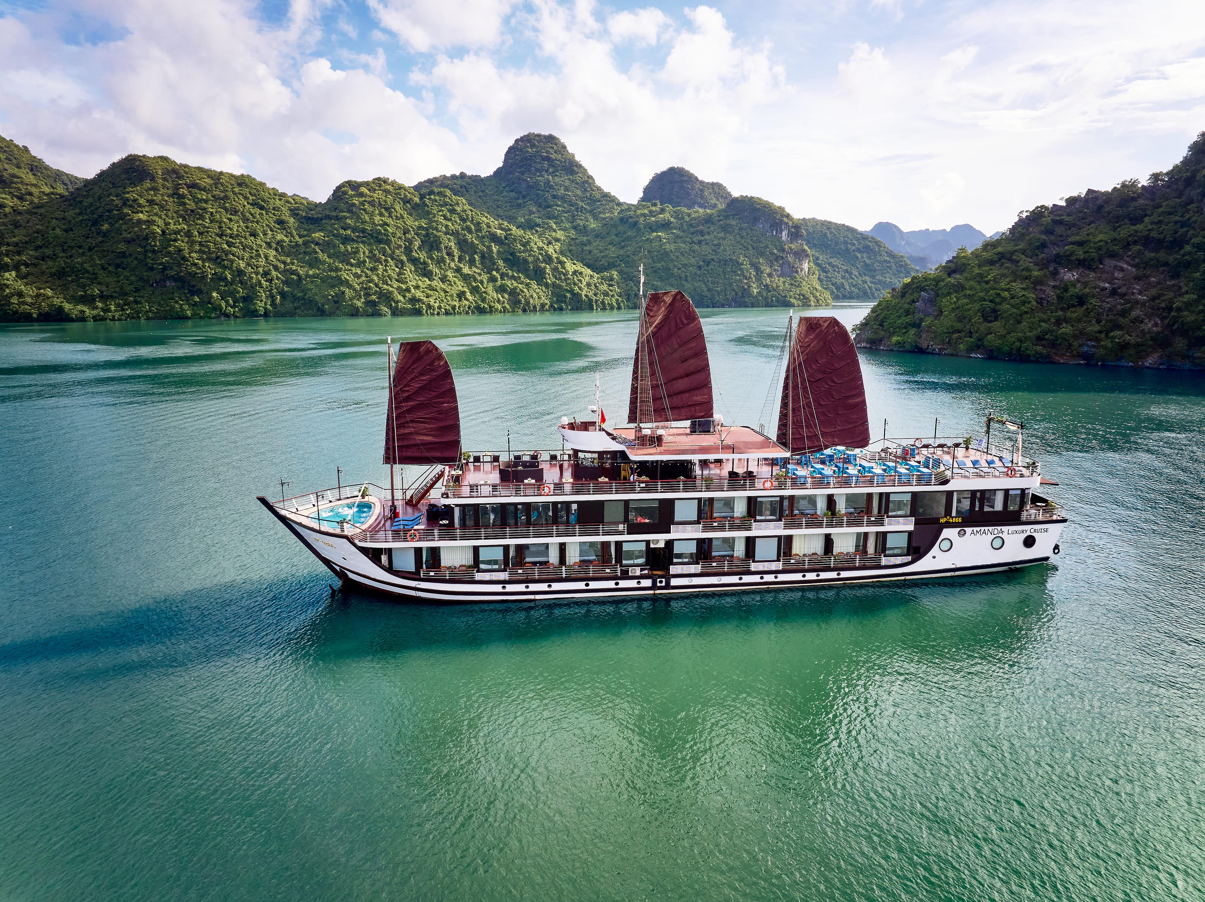Ha Long & Lan Ha Bay 2-Day 5-Star Balcony Cruise
