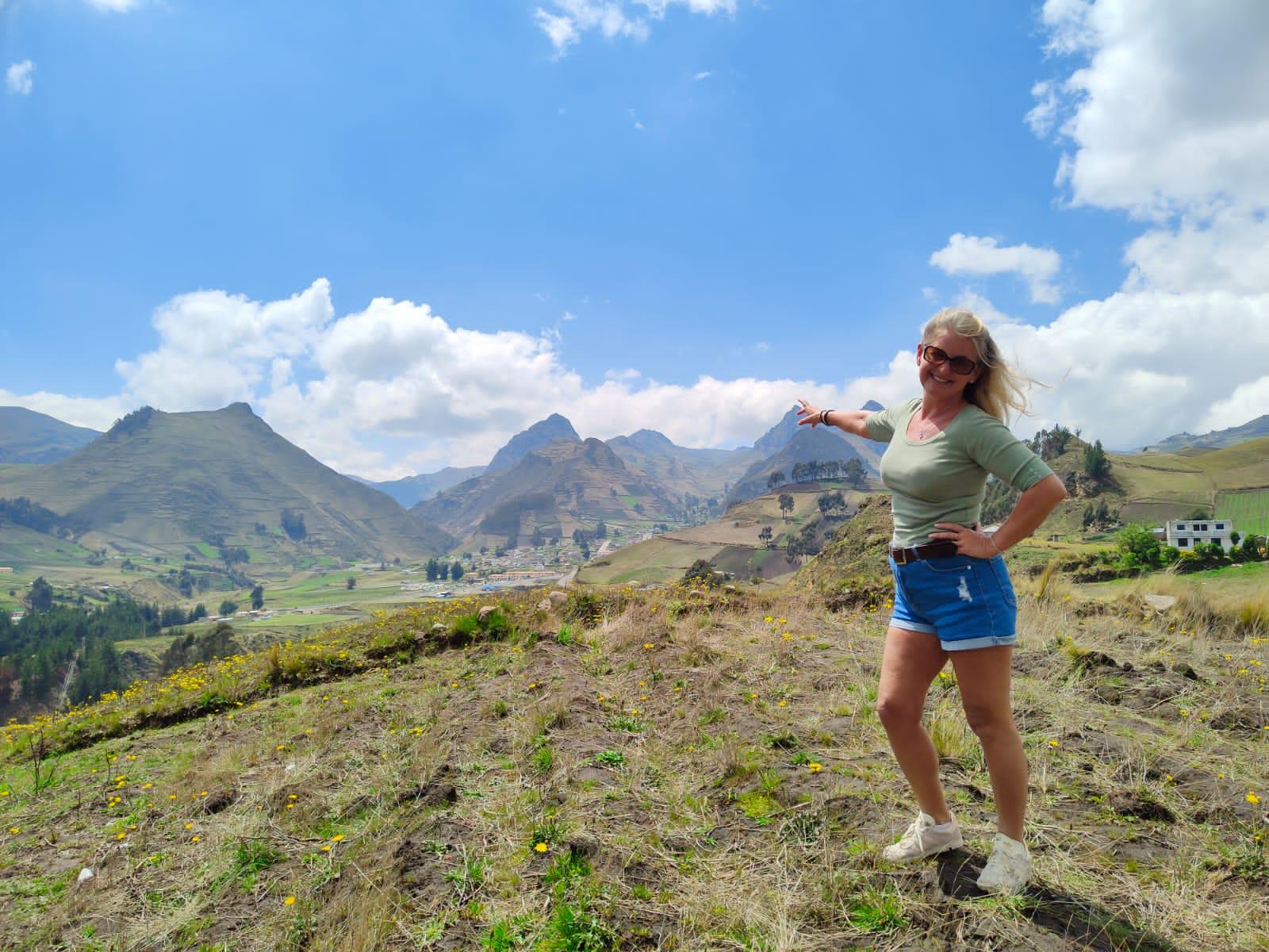 Quilotoa Crater Lake: Full-Day Adventure from Quito