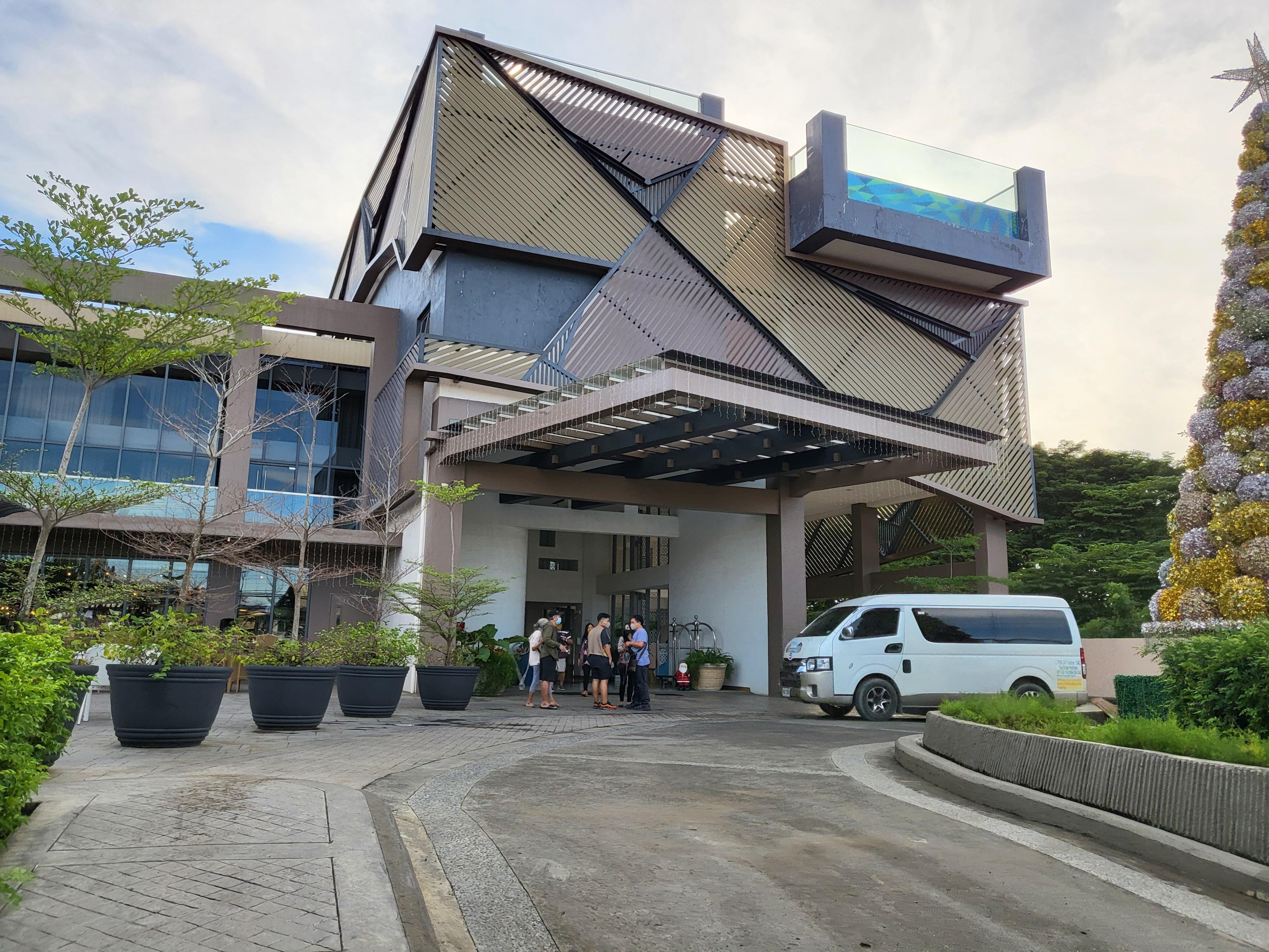 Private Van Transfer: El Nido to Puerto Princesa