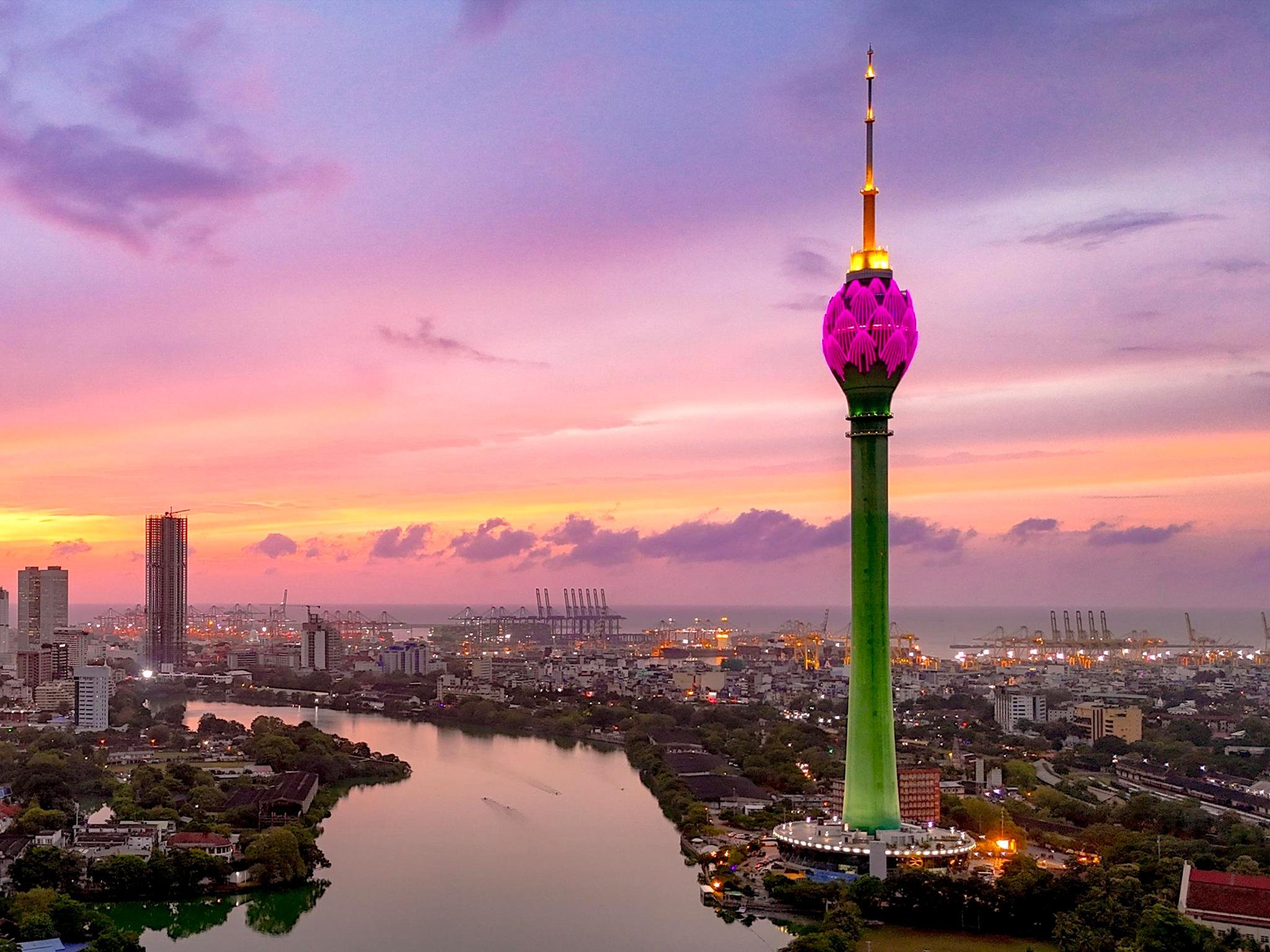 Private Colombo City Tour with Hotel & Airport Transfers