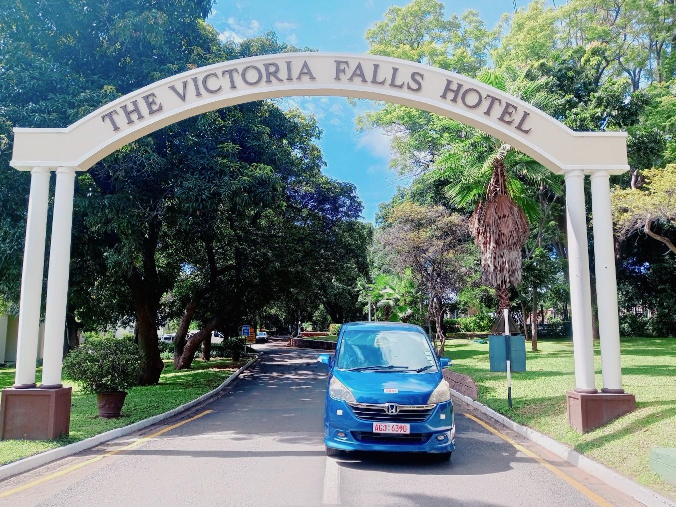 Victoria Falls Airport Transfer