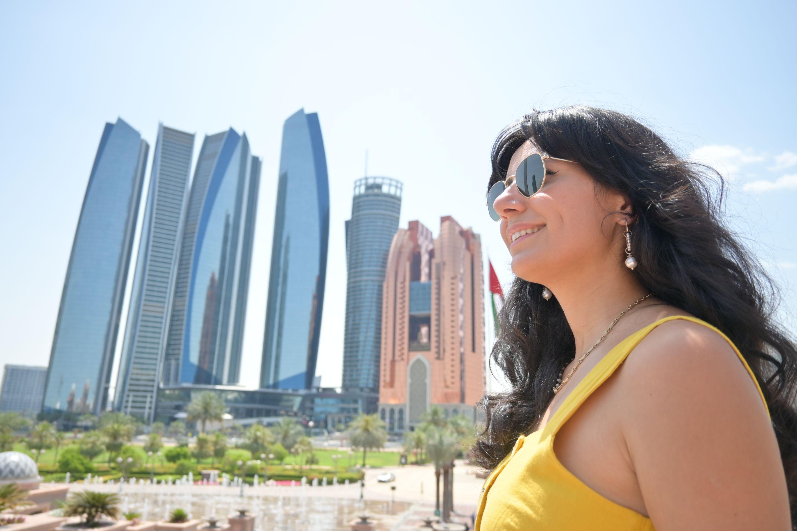 Abu Dhabi Day Trip from Dubai with Warner Bros. World Ticket