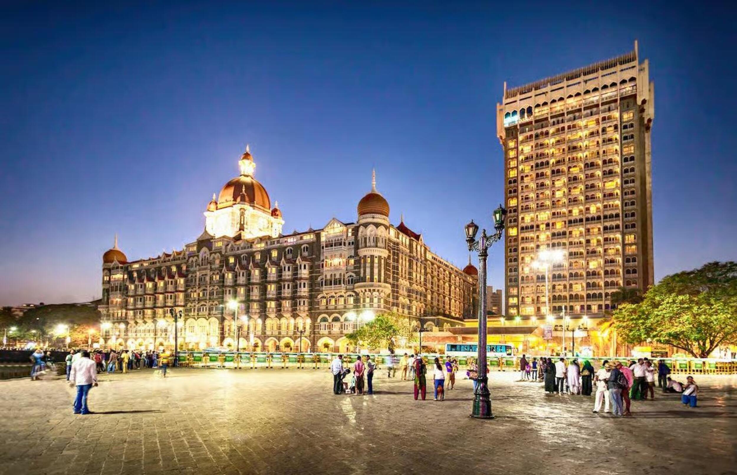 Mumbai Private Evening Food and Sightseeing Tour