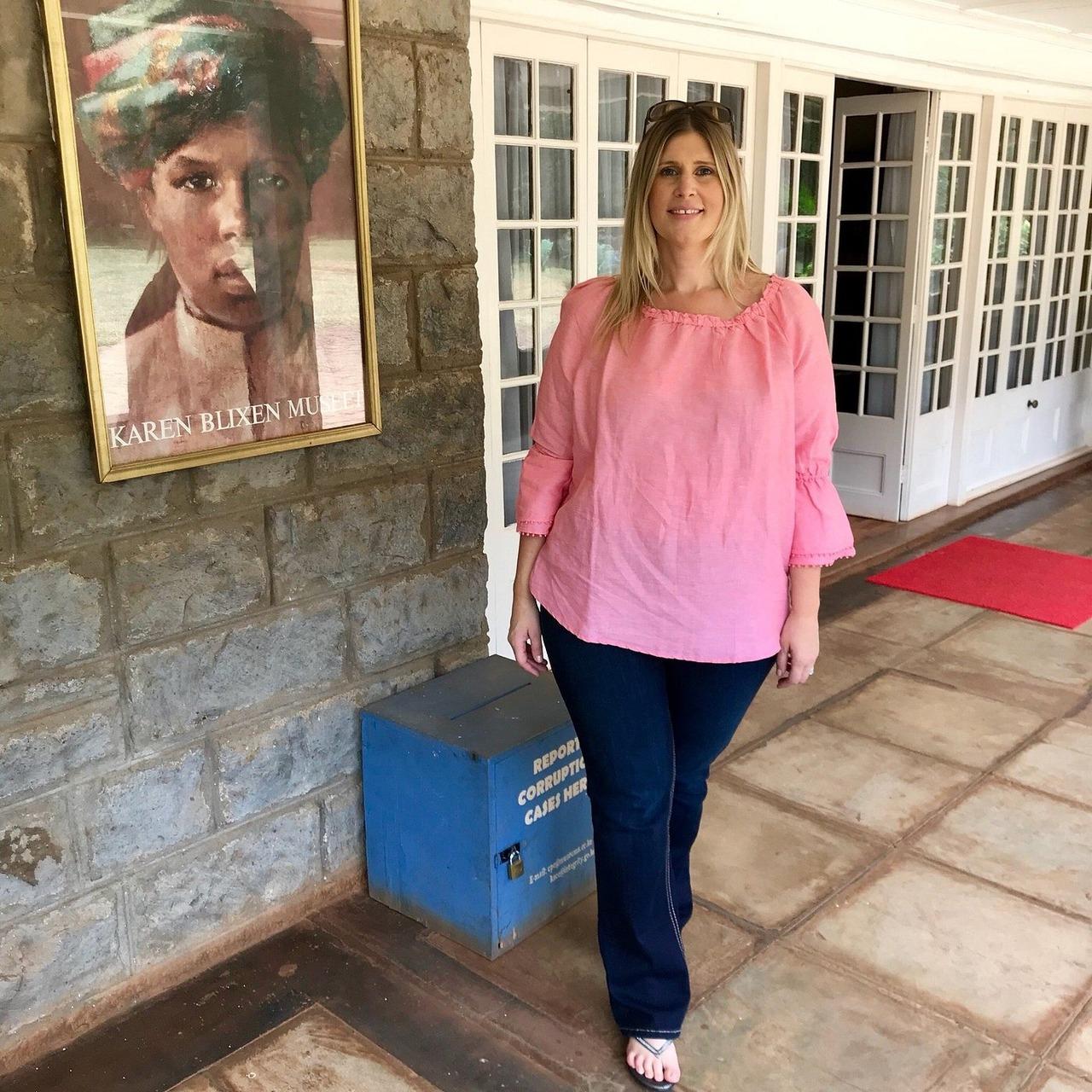 Nairobi Karen Blixen Museum & Giraffe Centre Half-Day Tour