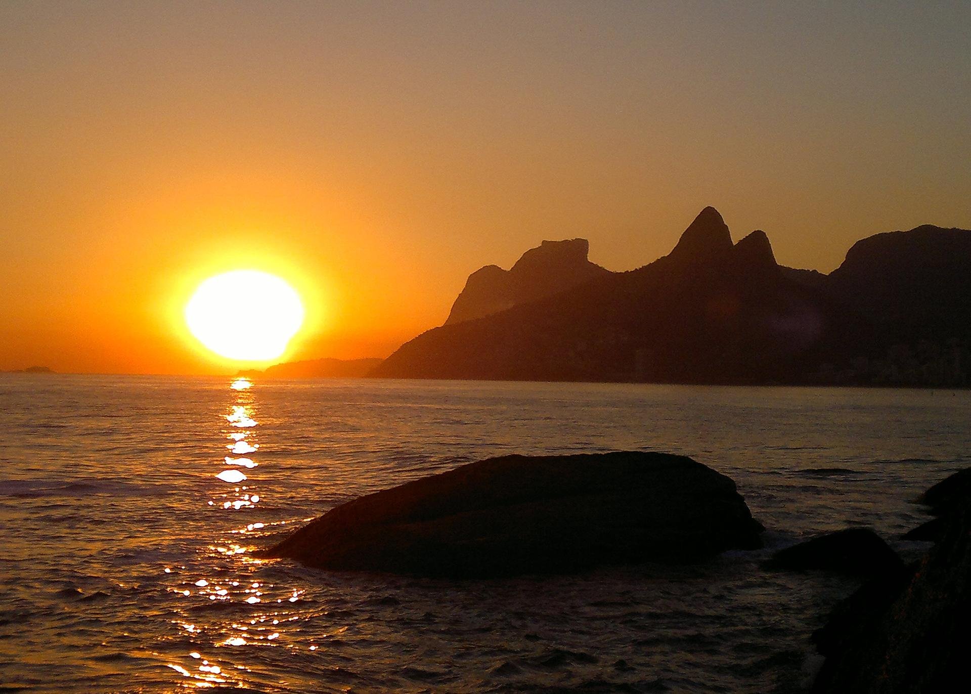 Copacabana Sunset Experience at Arpoador