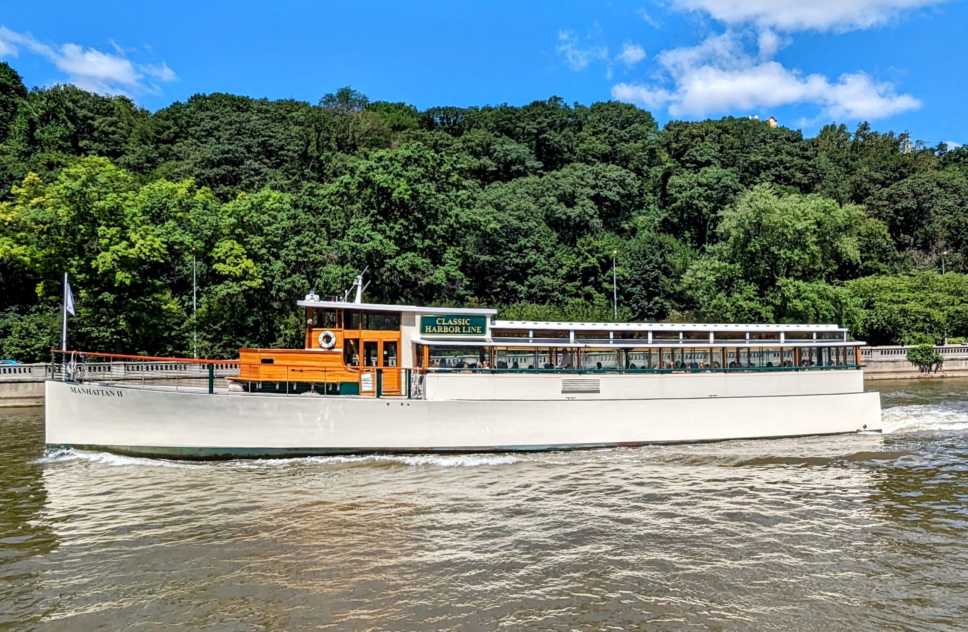 Holiday cruise in New York — image 7