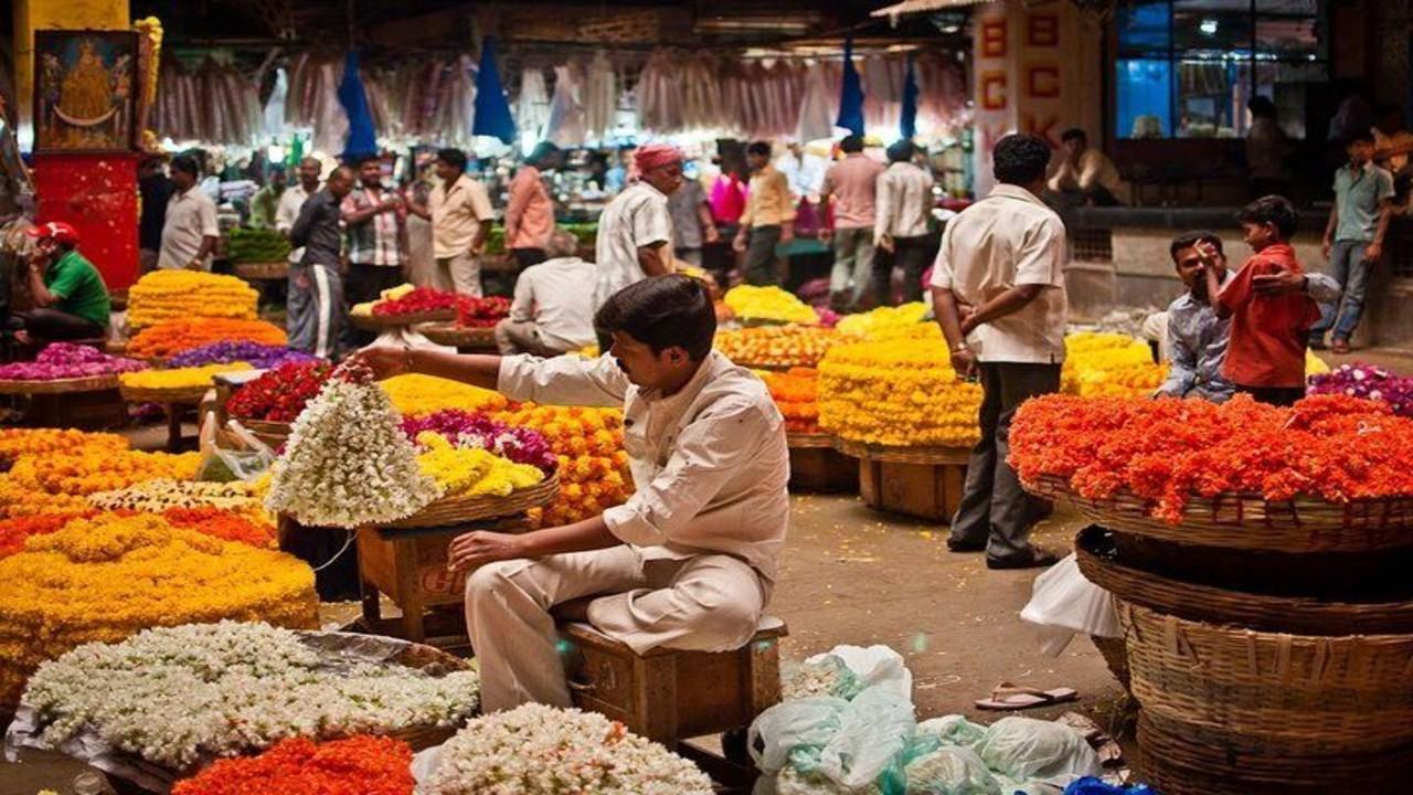 Old Bangalore Heritage Walk: Palaces, Temples & Flower Market