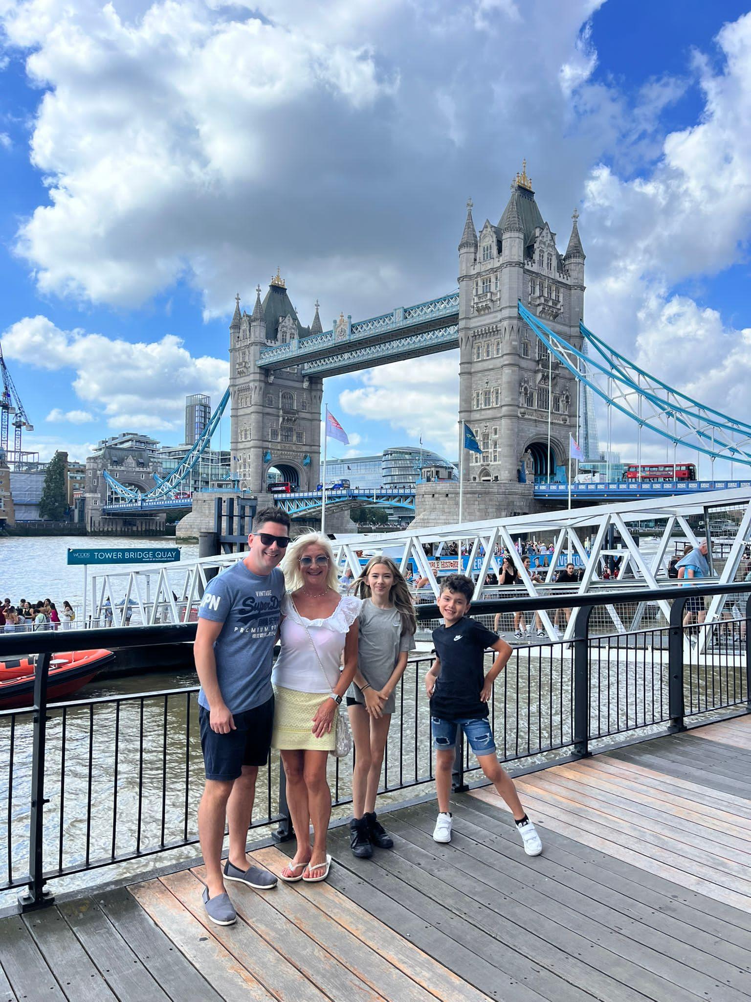 Private London Landmarks Taxi Tour
