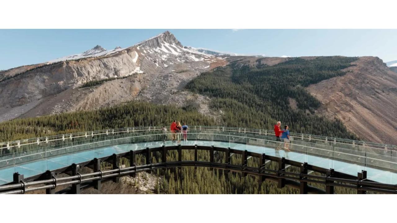 Columbia Icefield & Glacier Skywalk Adventure from Canmore