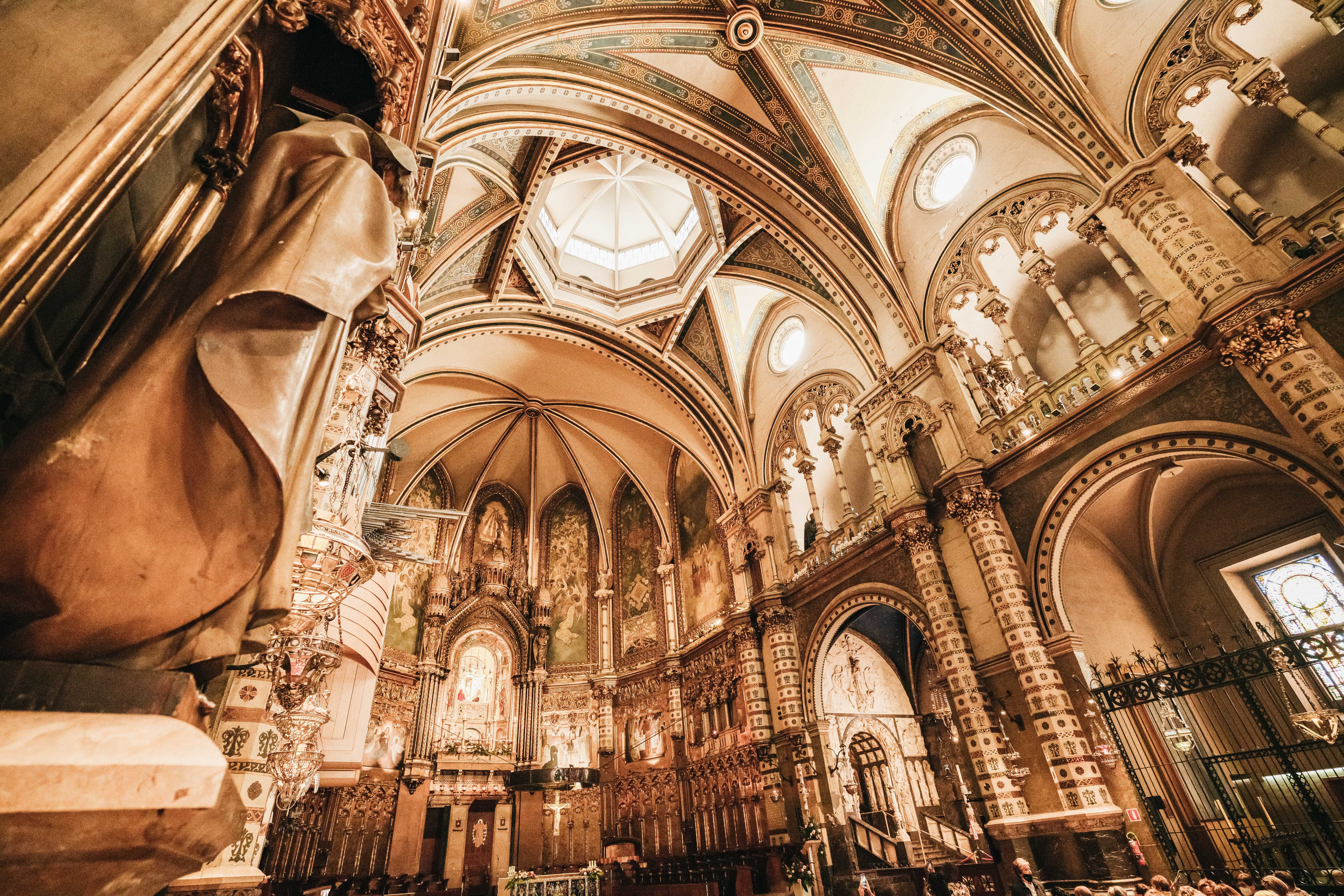 Montserrat tour from Barcelona — Benedictine abbey, cogwheel train, Black Madonna — image 15