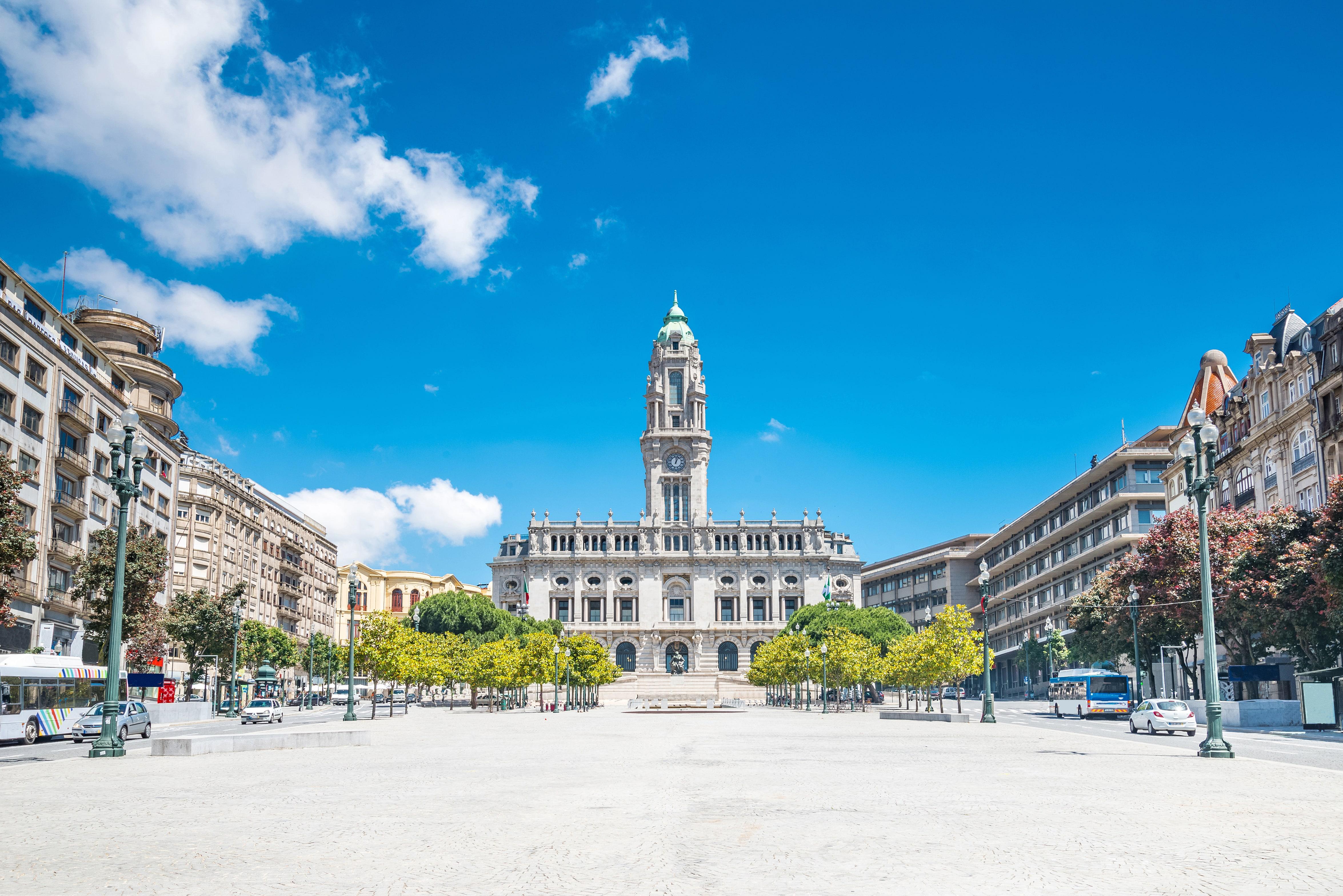 Porto Full-Day Tour with Wine Cellar Visit and River Cruise