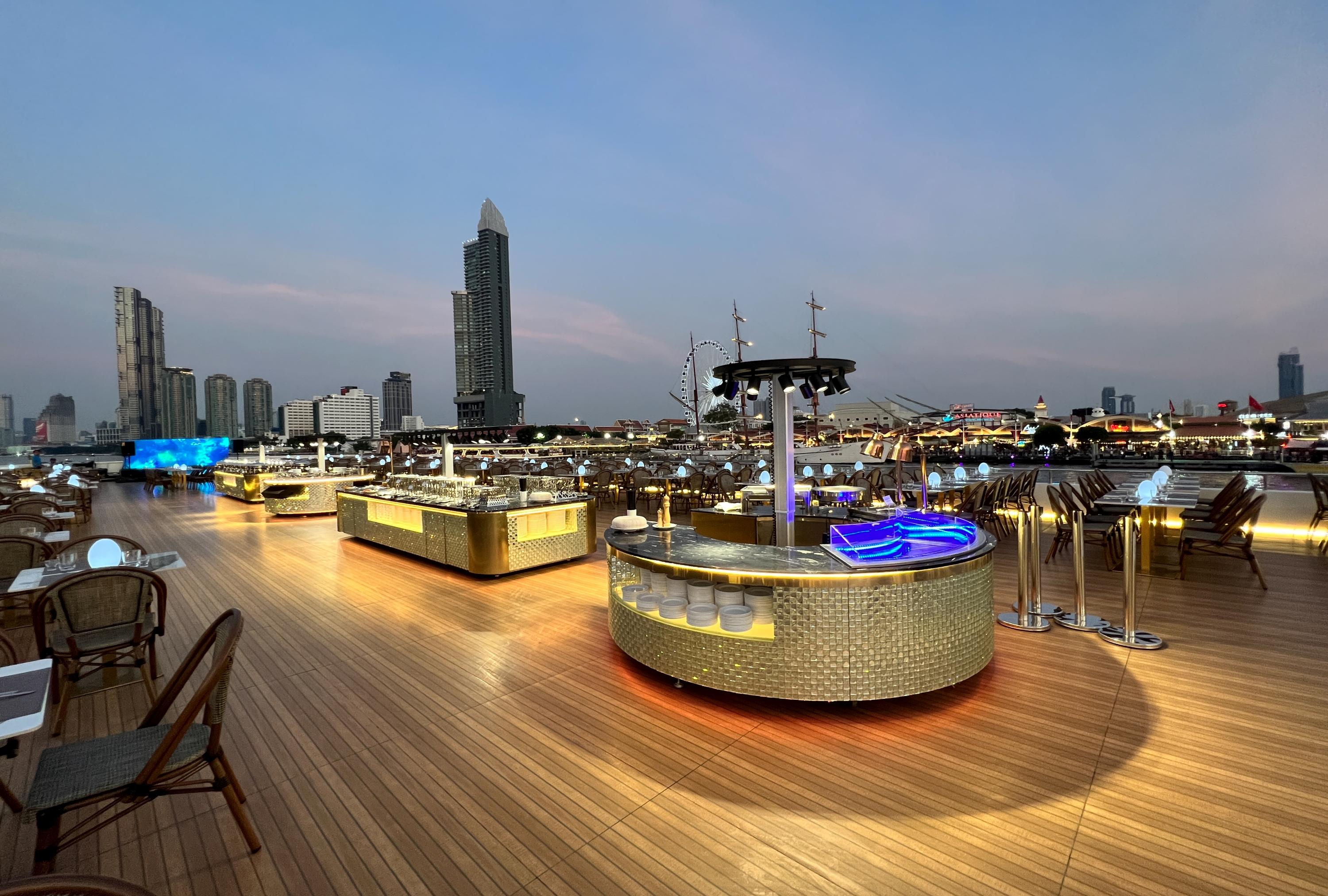 Bangkok: The Planet Sunset & Dinner River Cruise