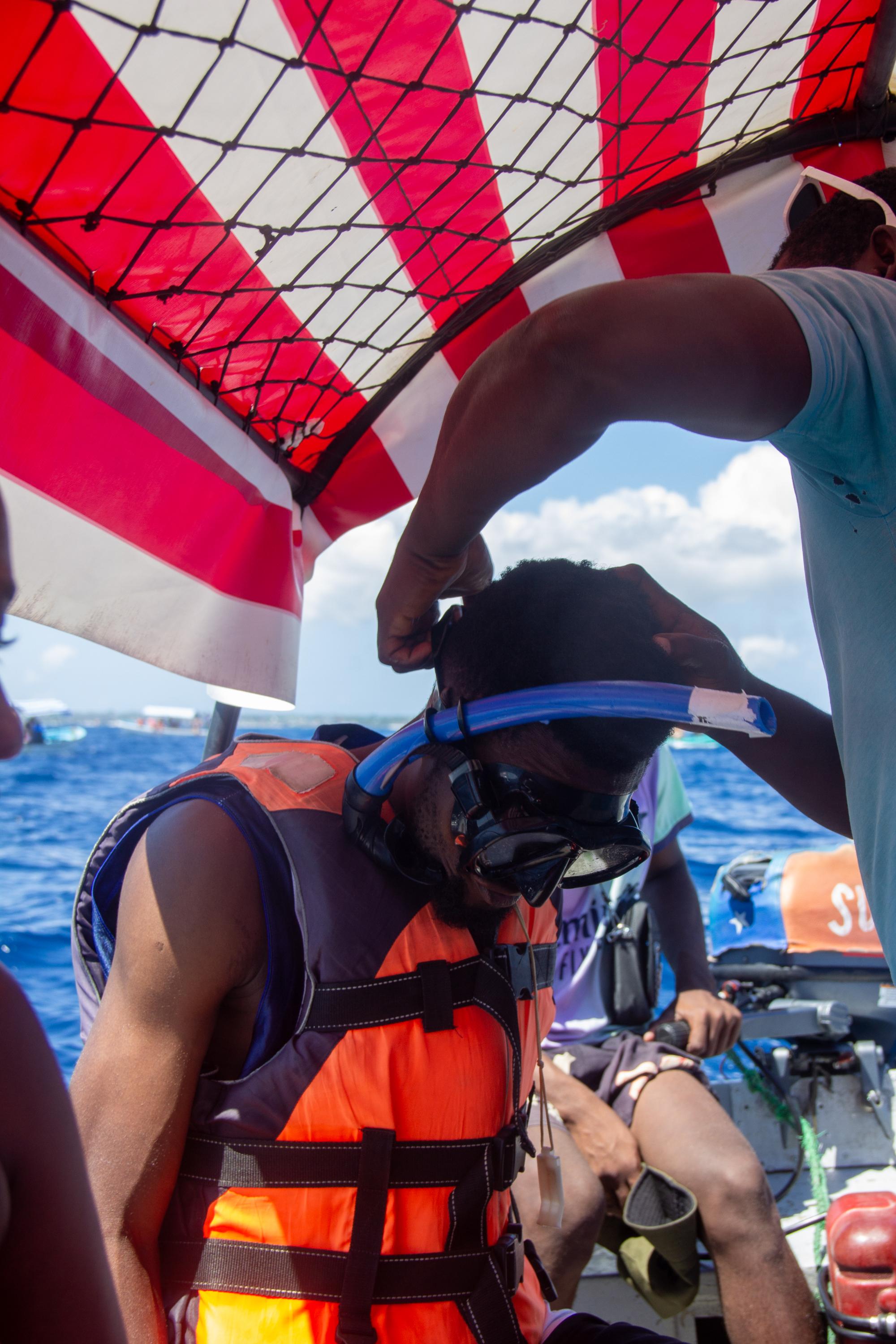 Zanzibar Mnemba Island Snorkeling & Boat Tour with Lunch